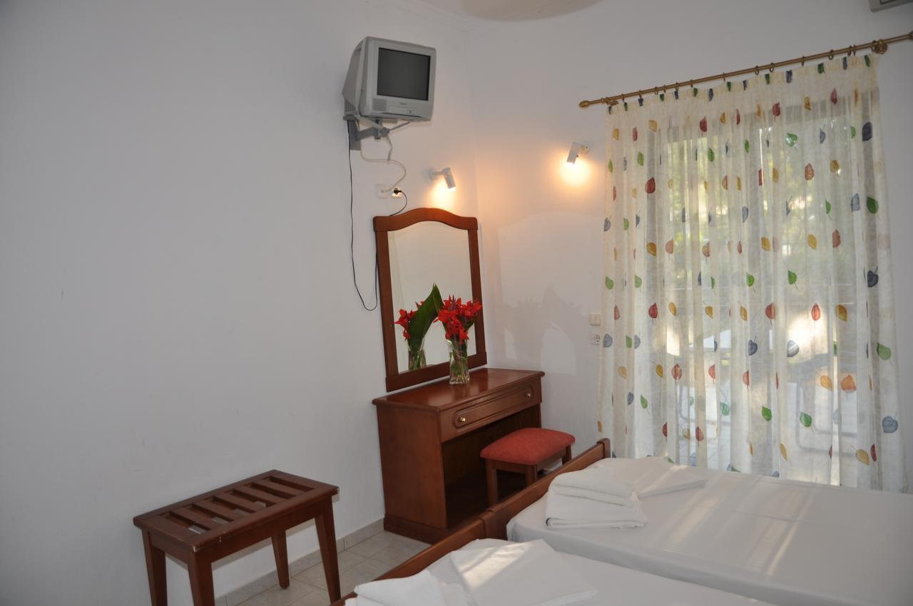 Hotel Dougas Arkoudi Dış mekan fotoğraf