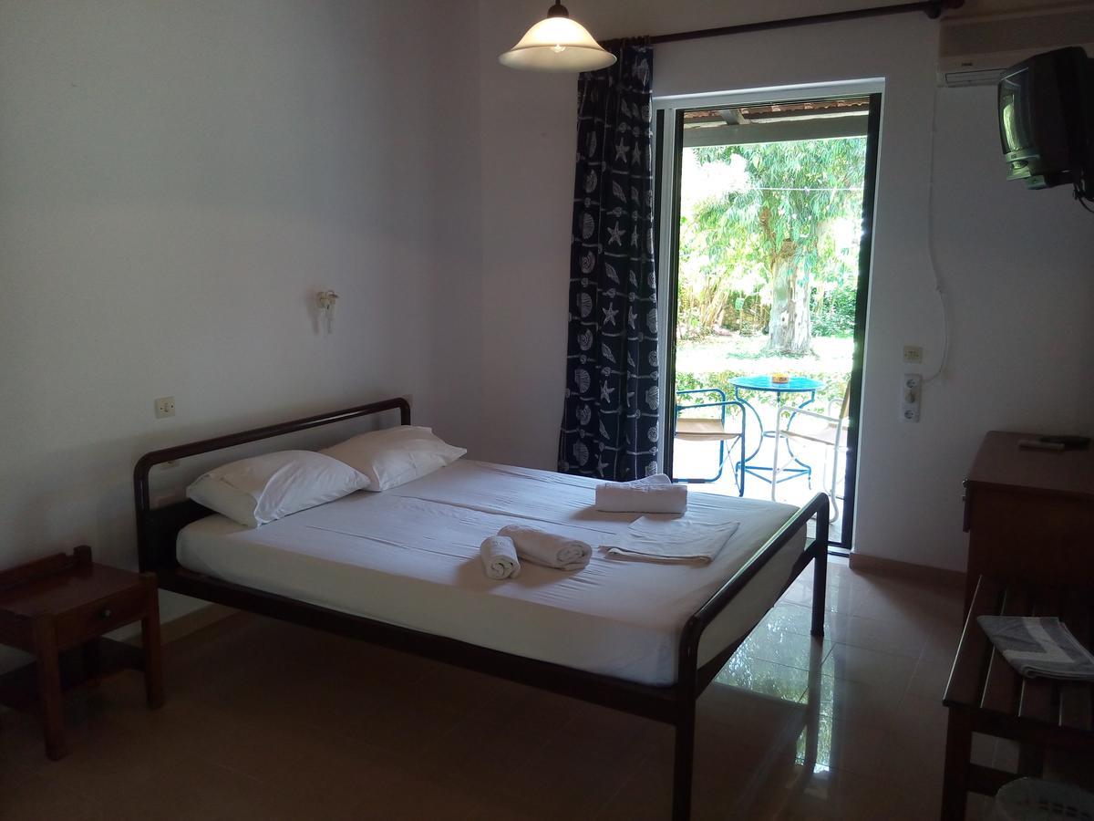 Hotel Dougas Arkoudi Dış mekan fotoğraf